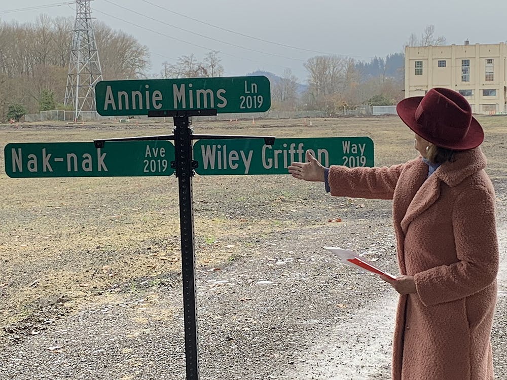 Mayor Lucy Vinis unveiled the final names for three new Downtown Riverfront streets: Annie Mims Lane, Nak-nak Avenue and Wiley Griffon Way. 