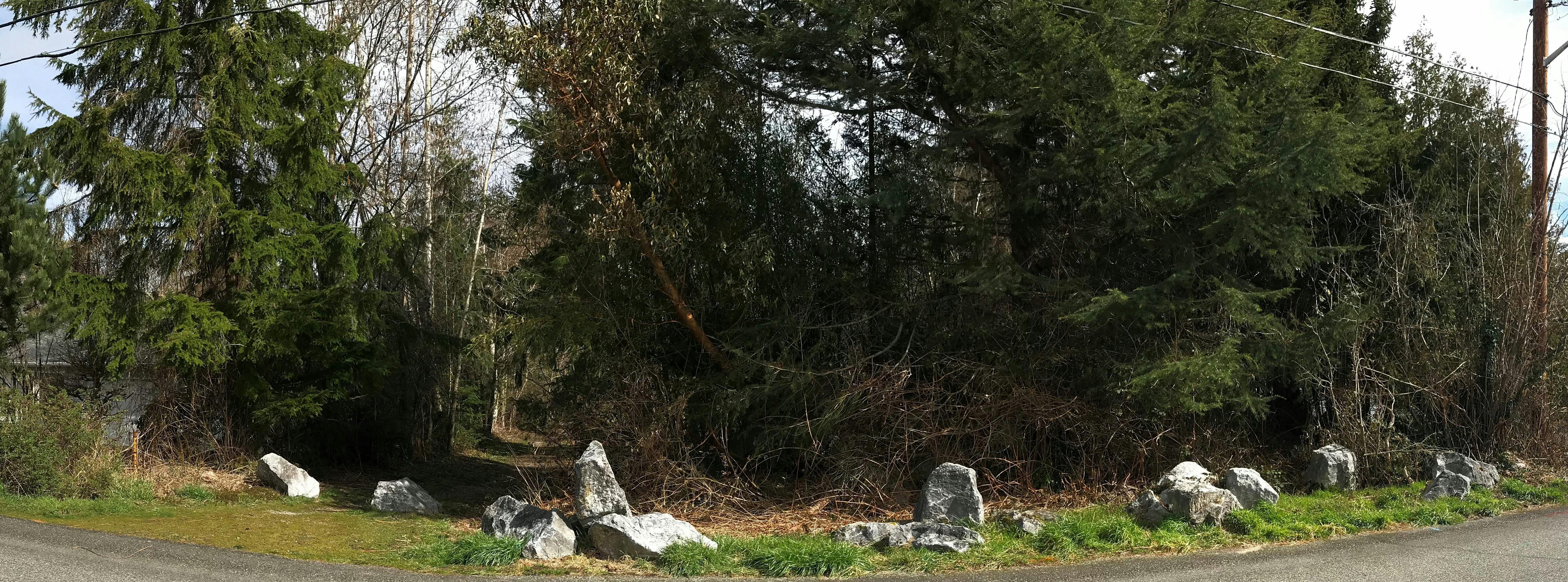 Cherrywood Avenue Entrance