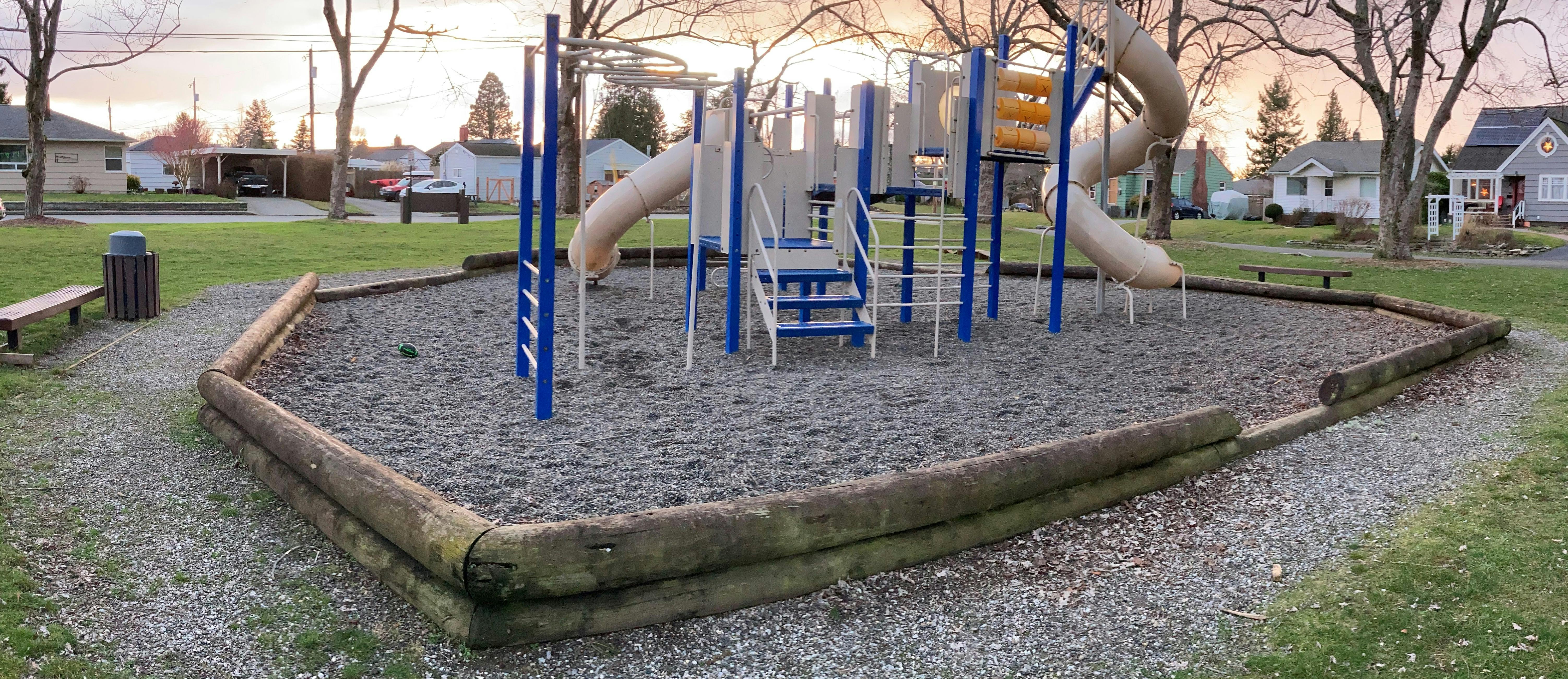 Playground view to West Illinois