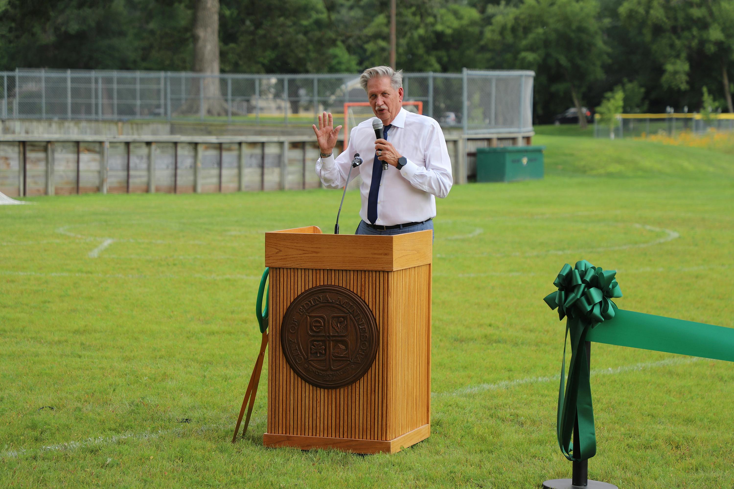 WeberParkRibbonCuttingCeremony02.jpg