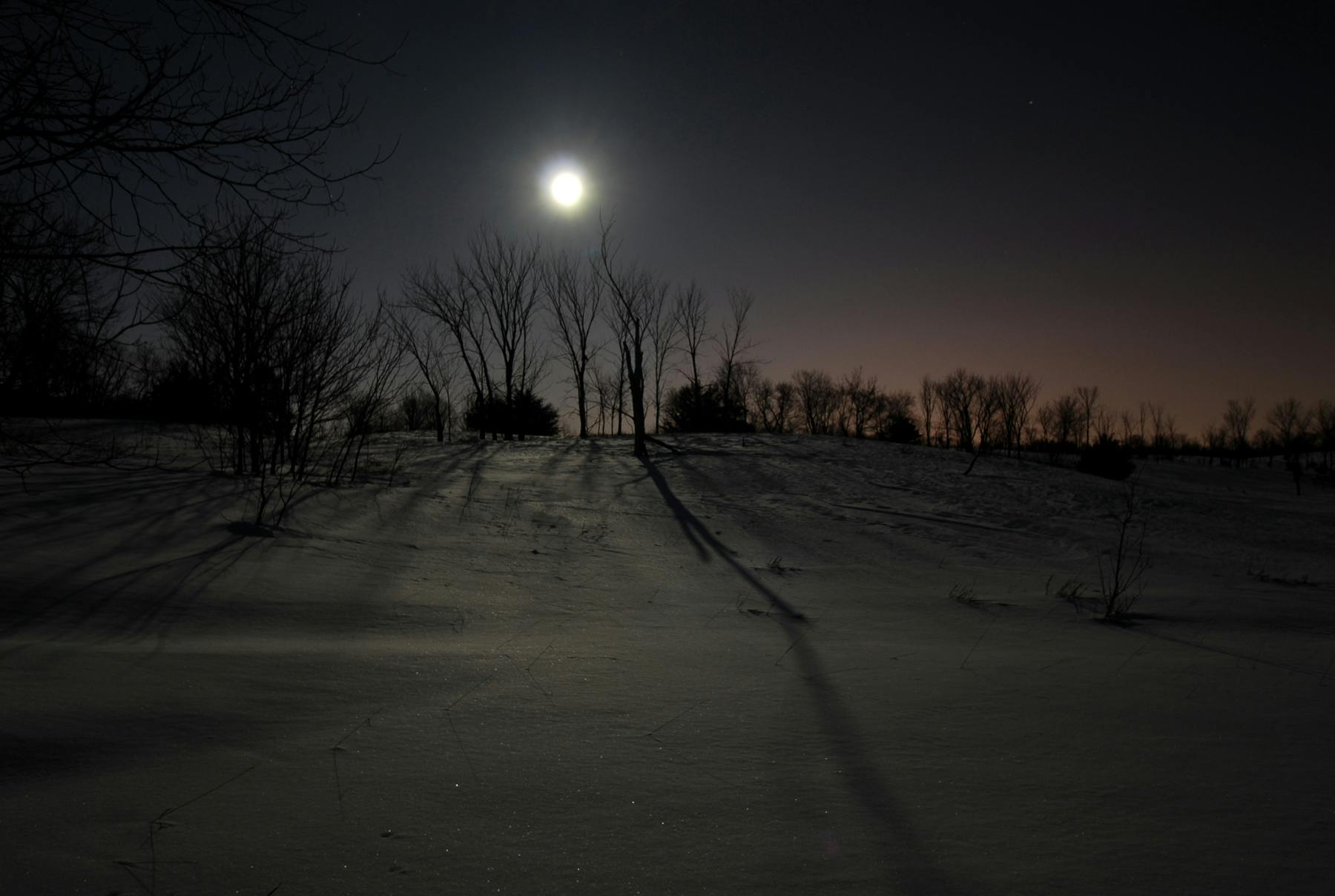 Winter moon light over Crow-Hassan