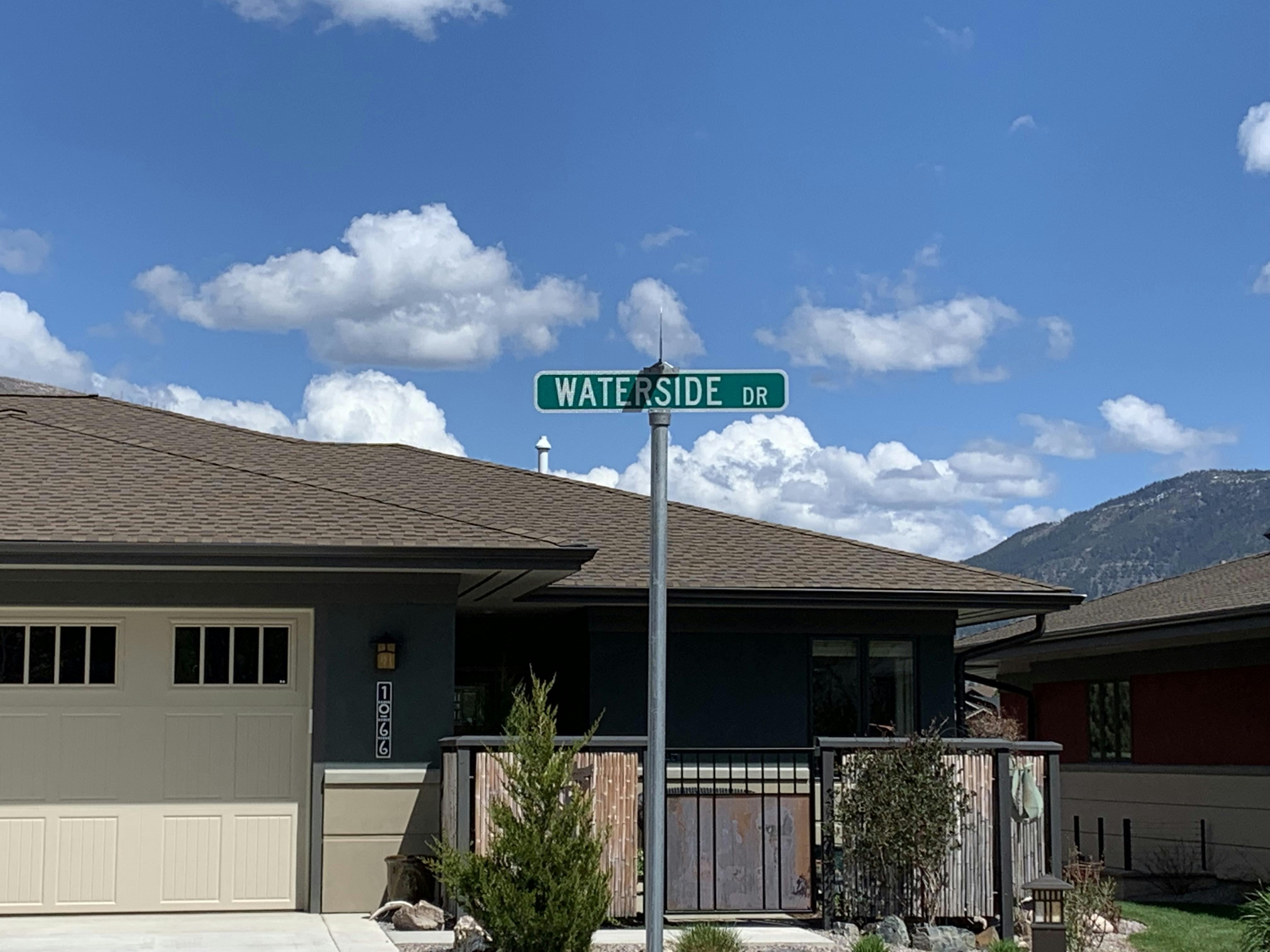 Waterside Drive Sign