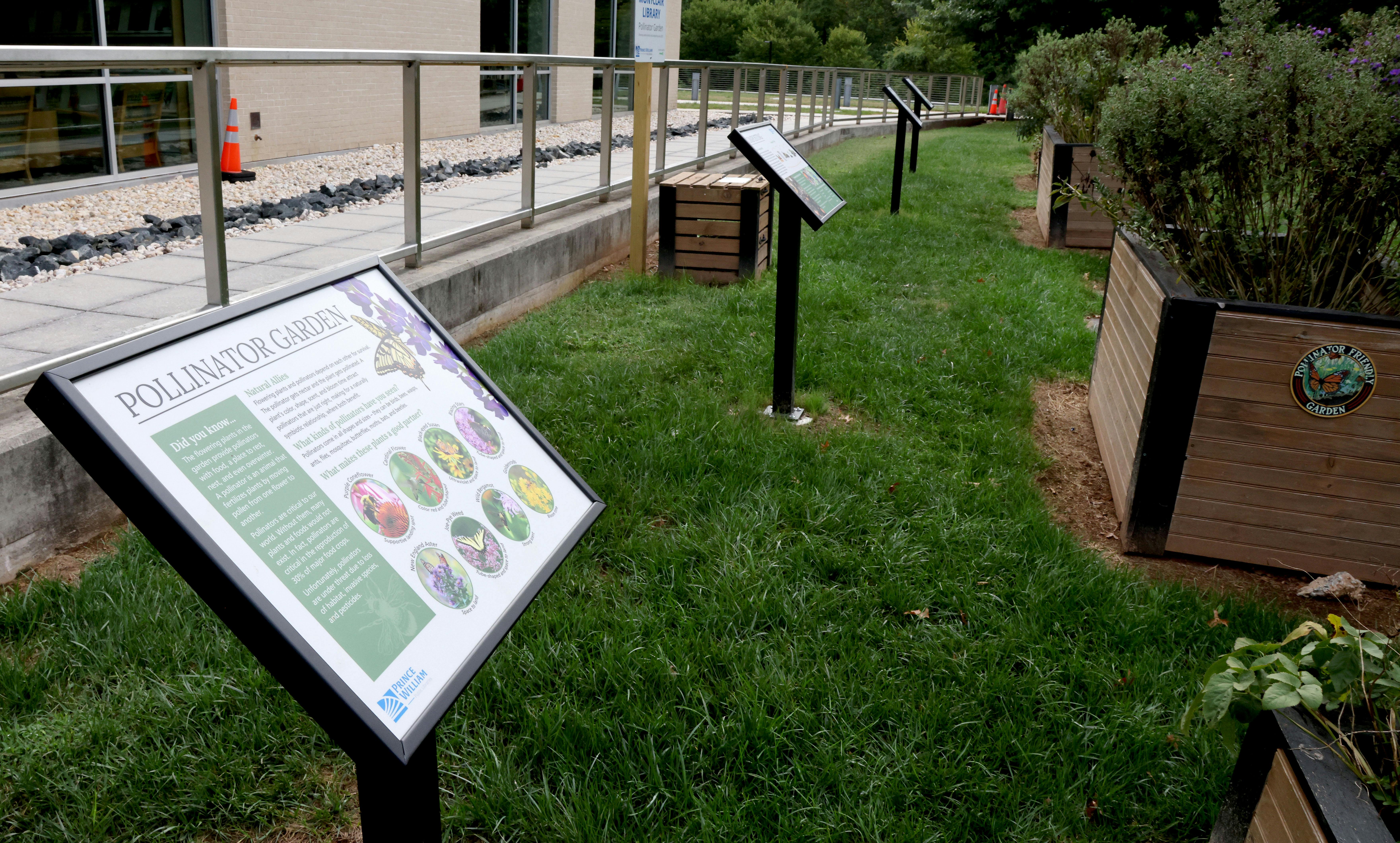 Pollinator garden sign