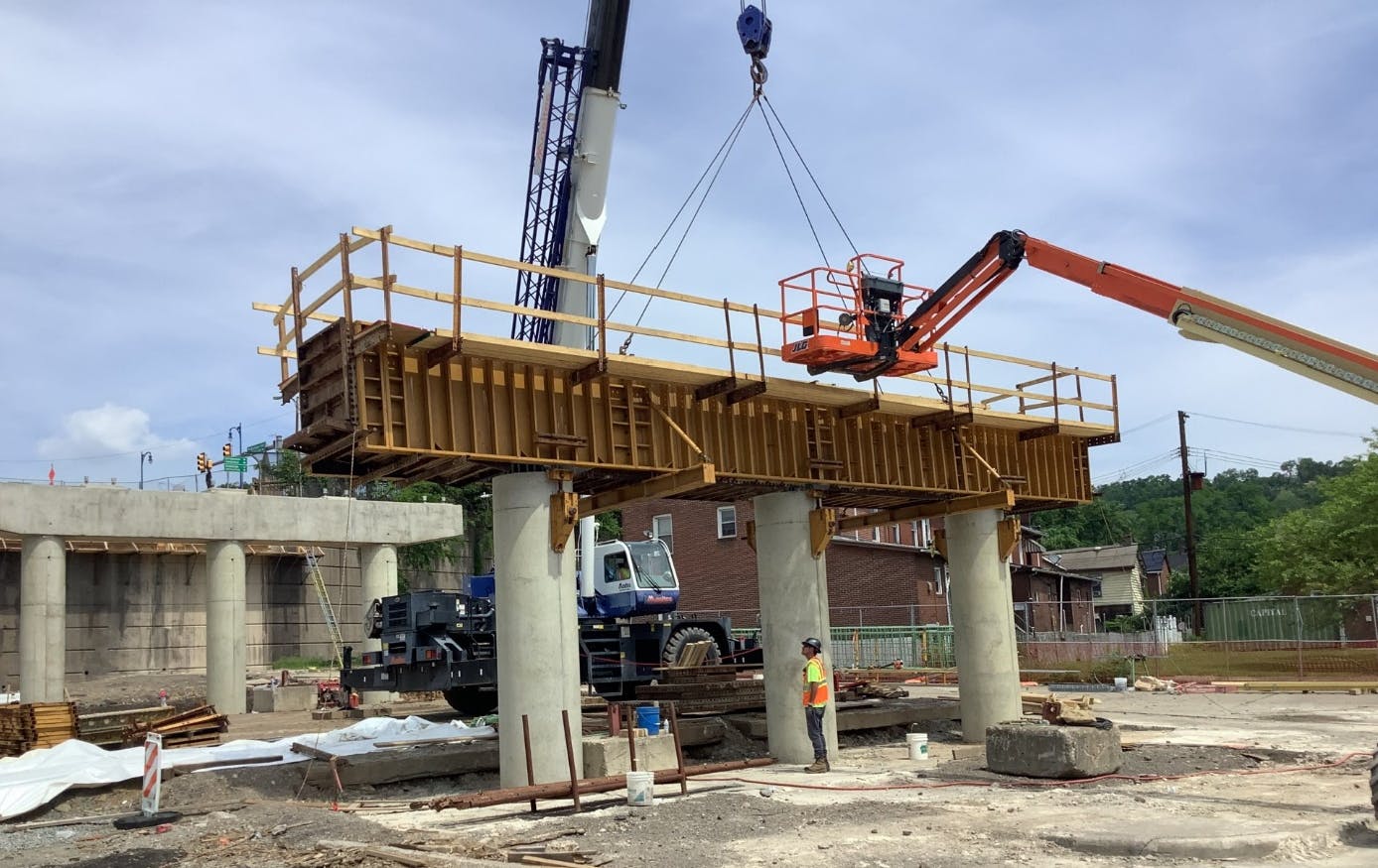 Braddock Avenue/Kenmawr Avenue ramp pier construction