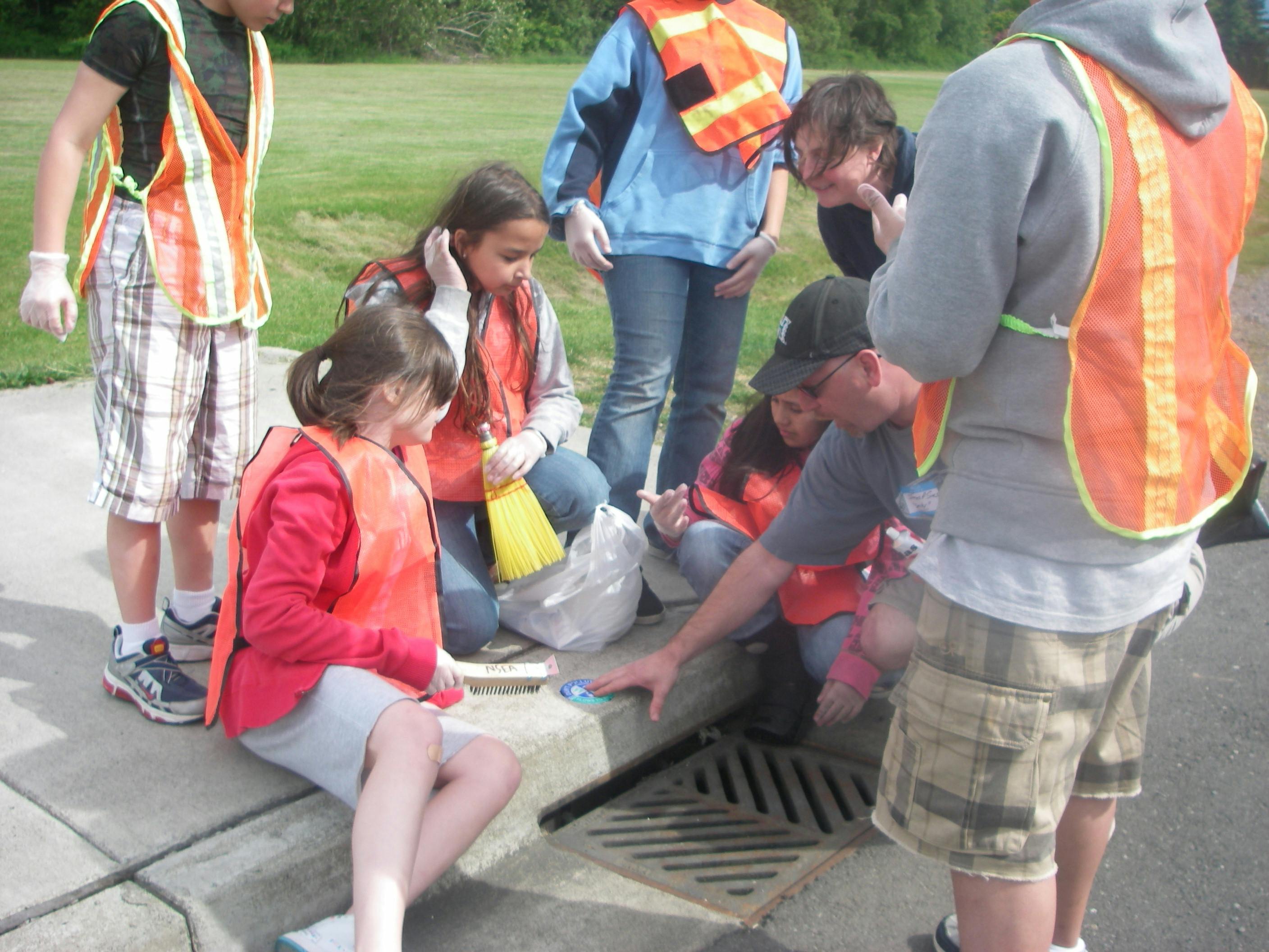 Kids learn about stormwater