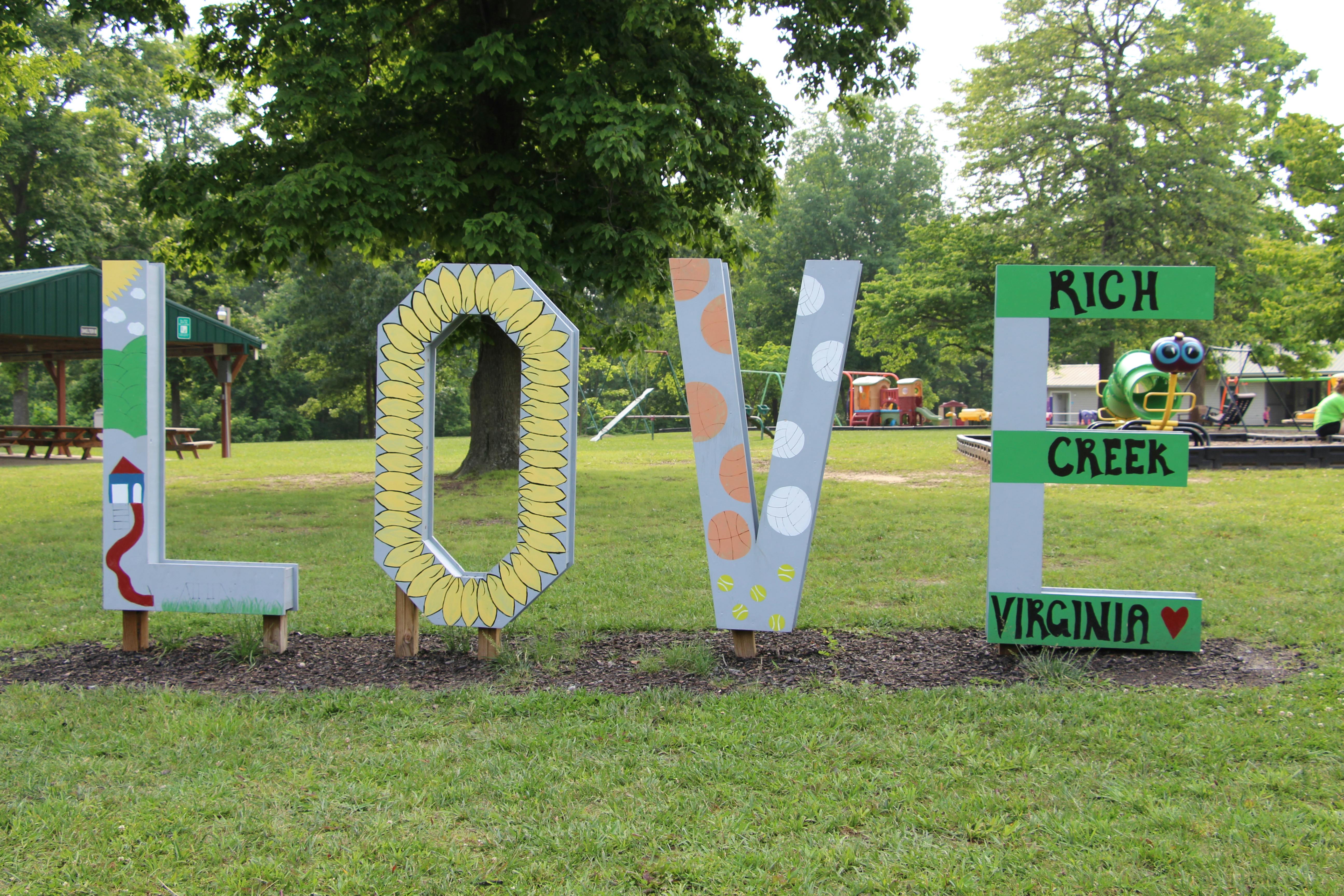 LOVE sign at Woodland Park