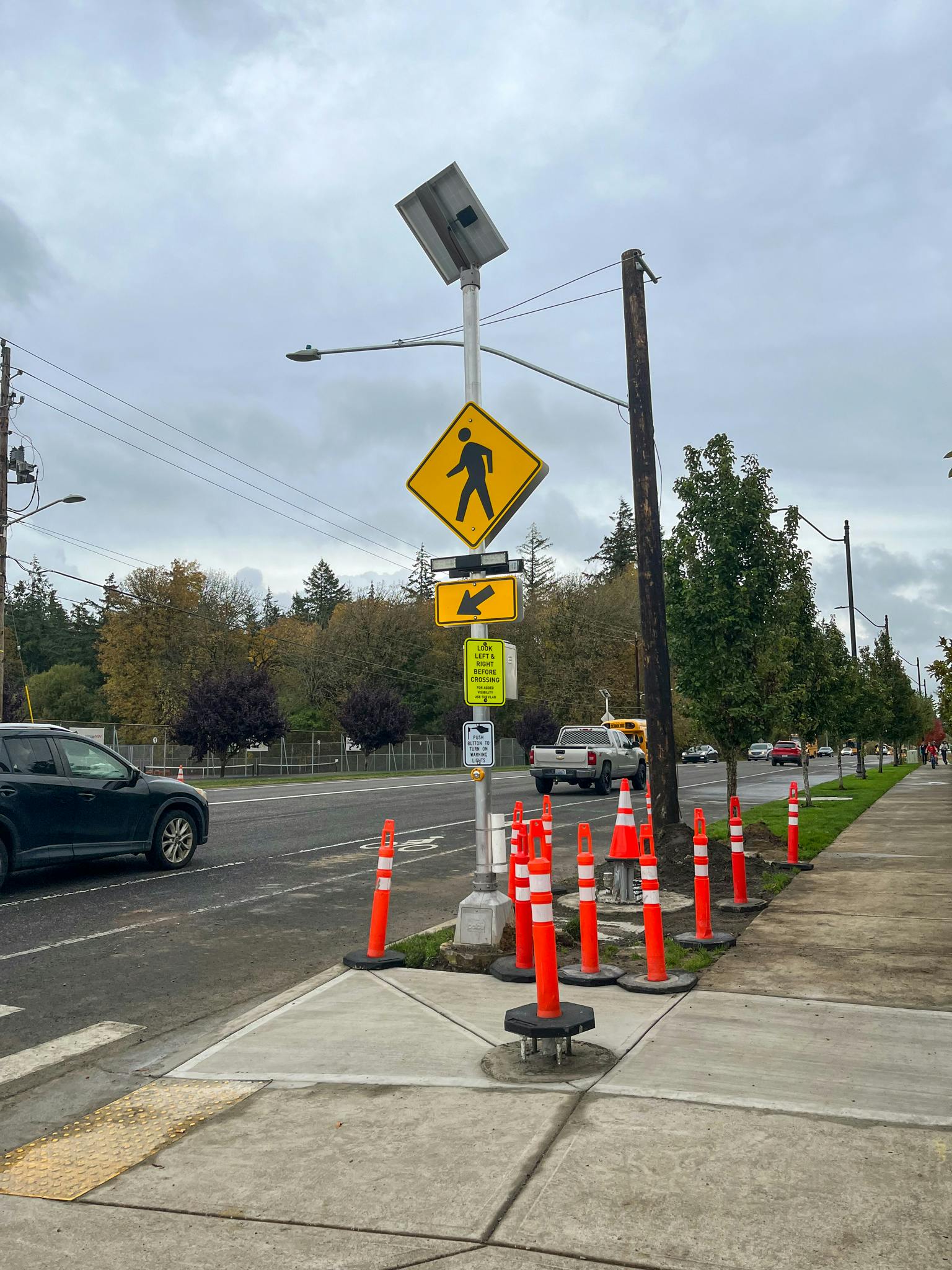 Temporary Light Pole at Hillhurst/RHS Crossing