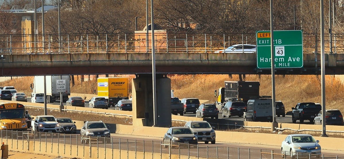 Cars driving on I-290 Eisenhower Expressway