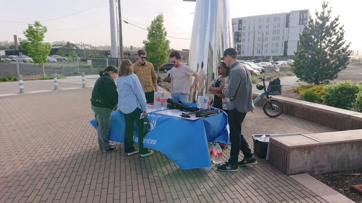 Public outreach at the University District Gateway bridge landing