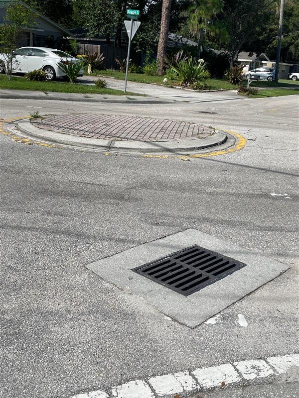 Traffic circle on Shade Avenue and Novus Street