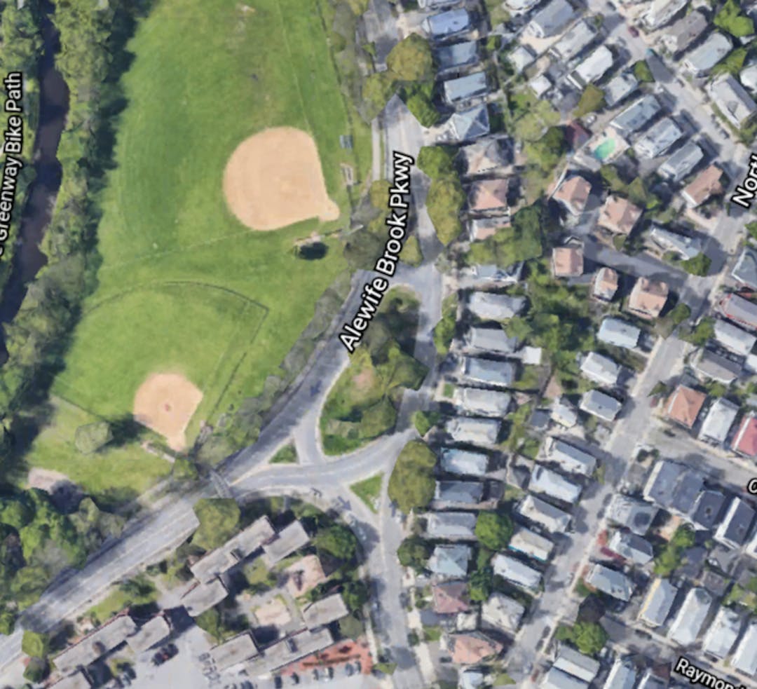 The City of Somerville is reconstructing the intersection of Alewife Brook Parkway and Powder House Boulevard with support from a MassWorks Infrastructure Program grant from the State. The project will upgrade ageing underground infrastructure and create safer roadway conditions for all users. 