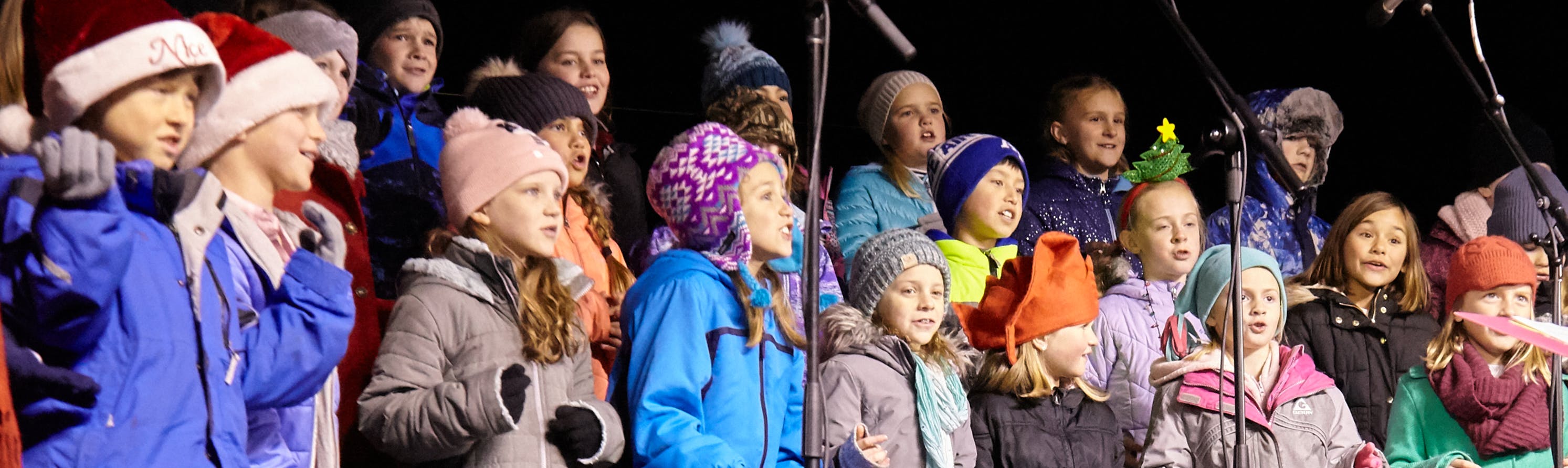 children singing