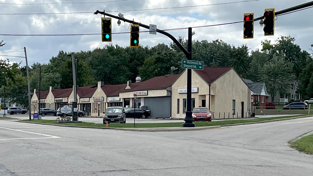 Richmond Road/Broadway Avenue realignment