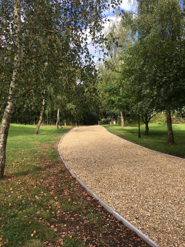 Pathway - Permeable Resin || Camino de resina permeable