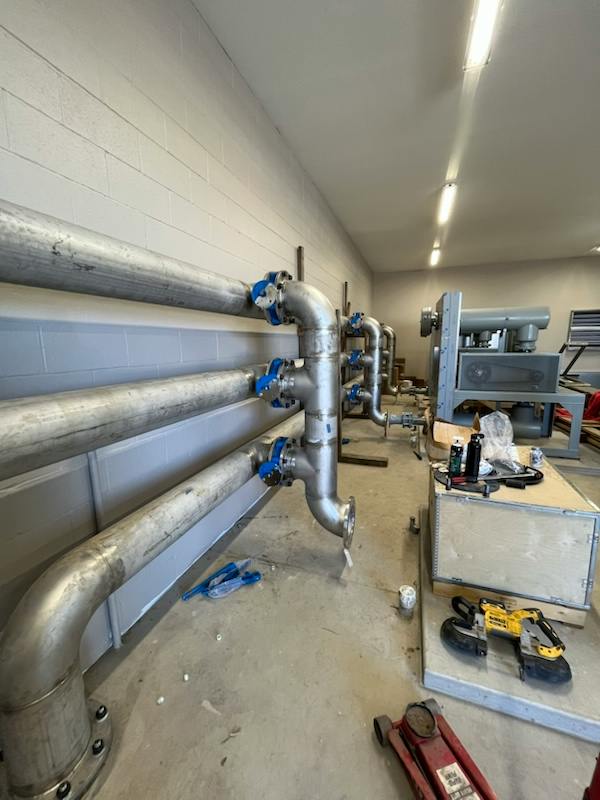 Air Piping.JPG