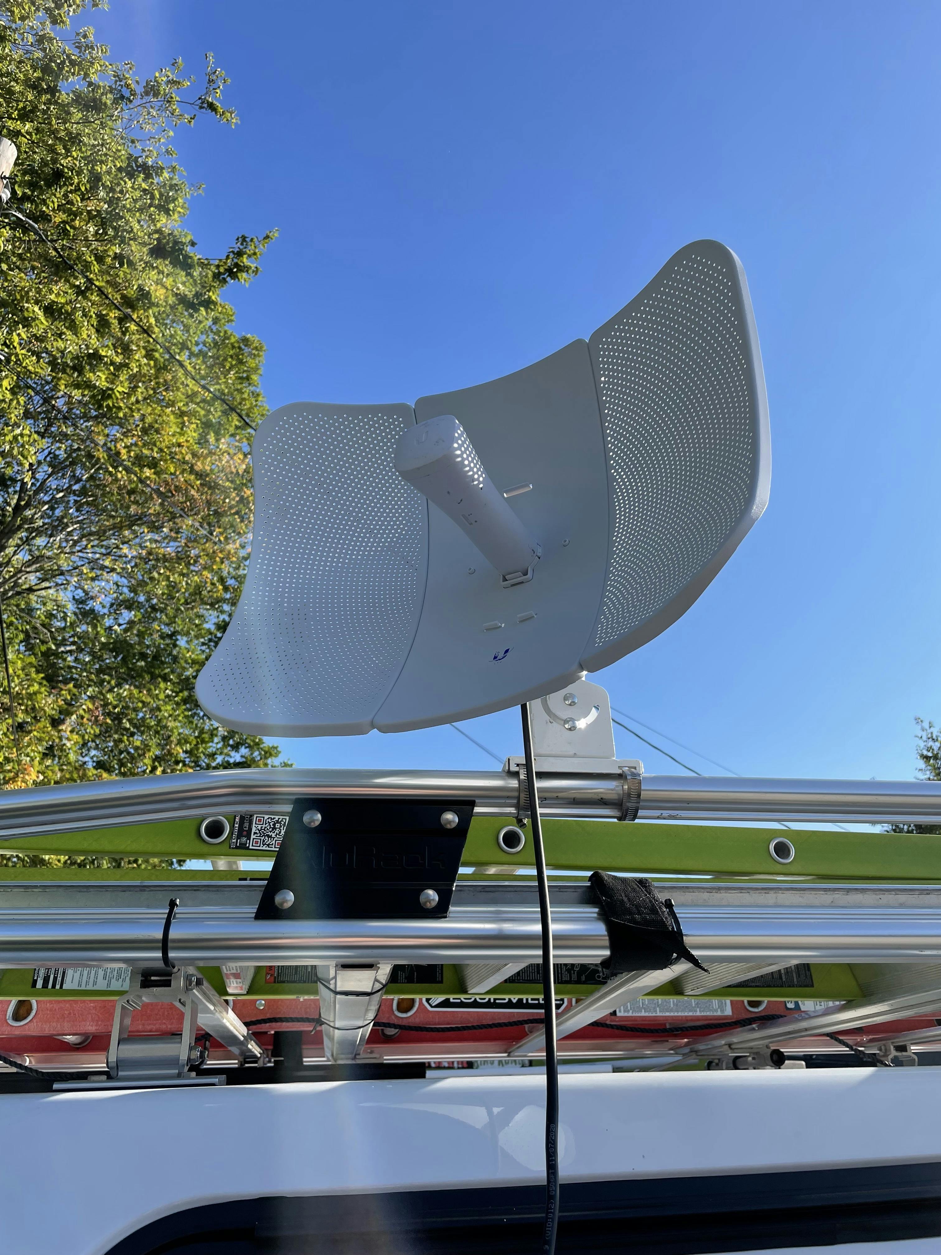 United Fiber Truck with Receiver_IMG_9228.jpg