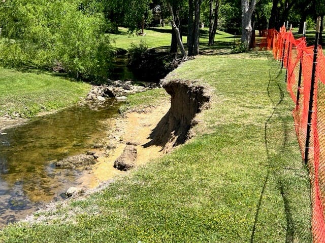 Cooper Creek erosion in Avondale Park (May 2023) 3