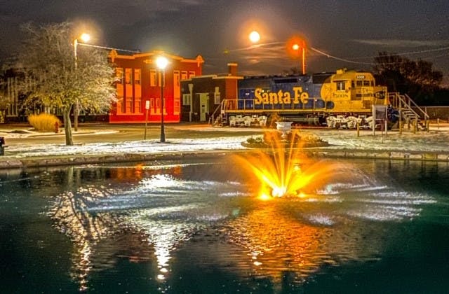 Marceline Fountain and Santa Fe Engine.jpg