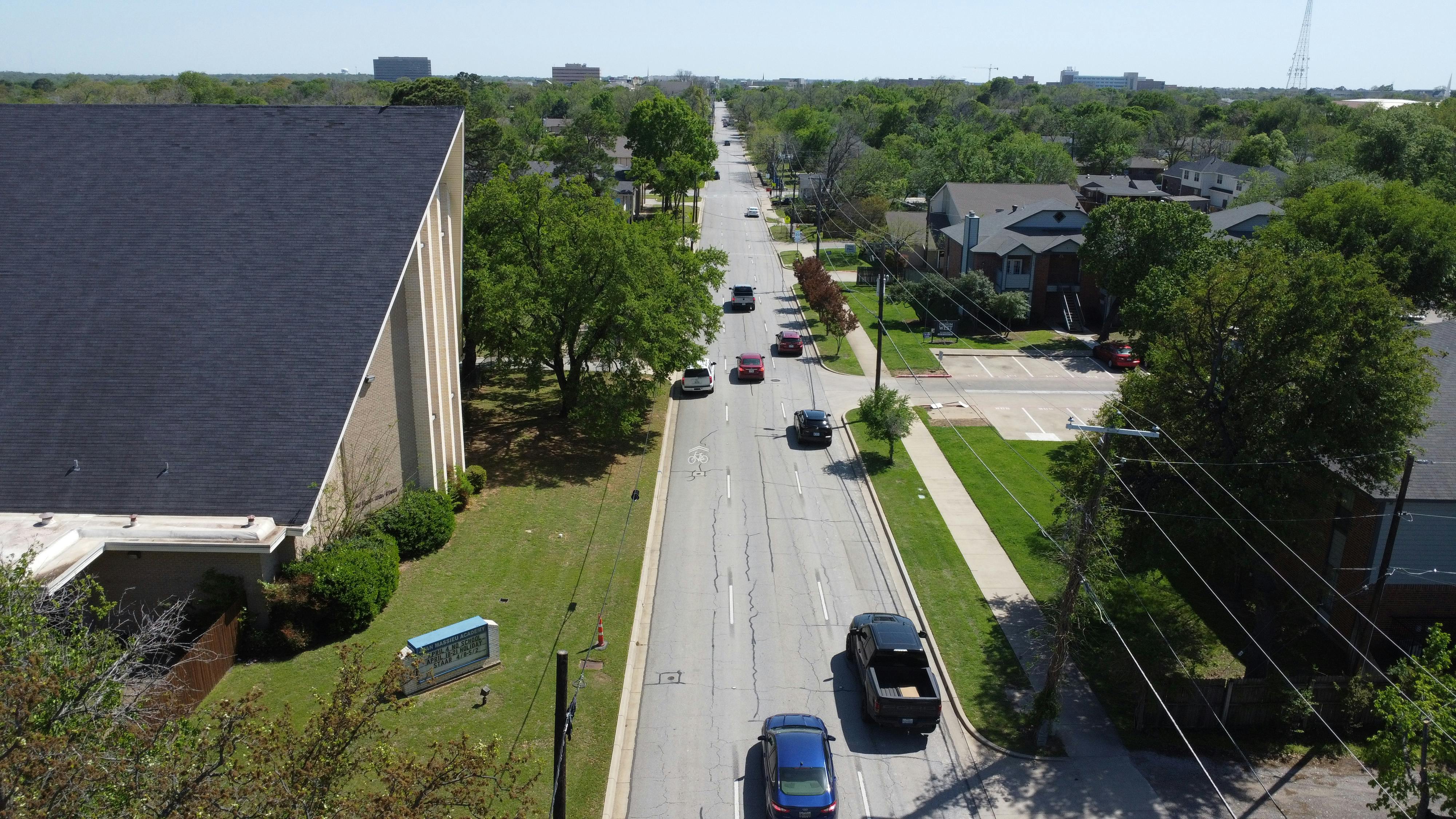 Neighborhood one-way street