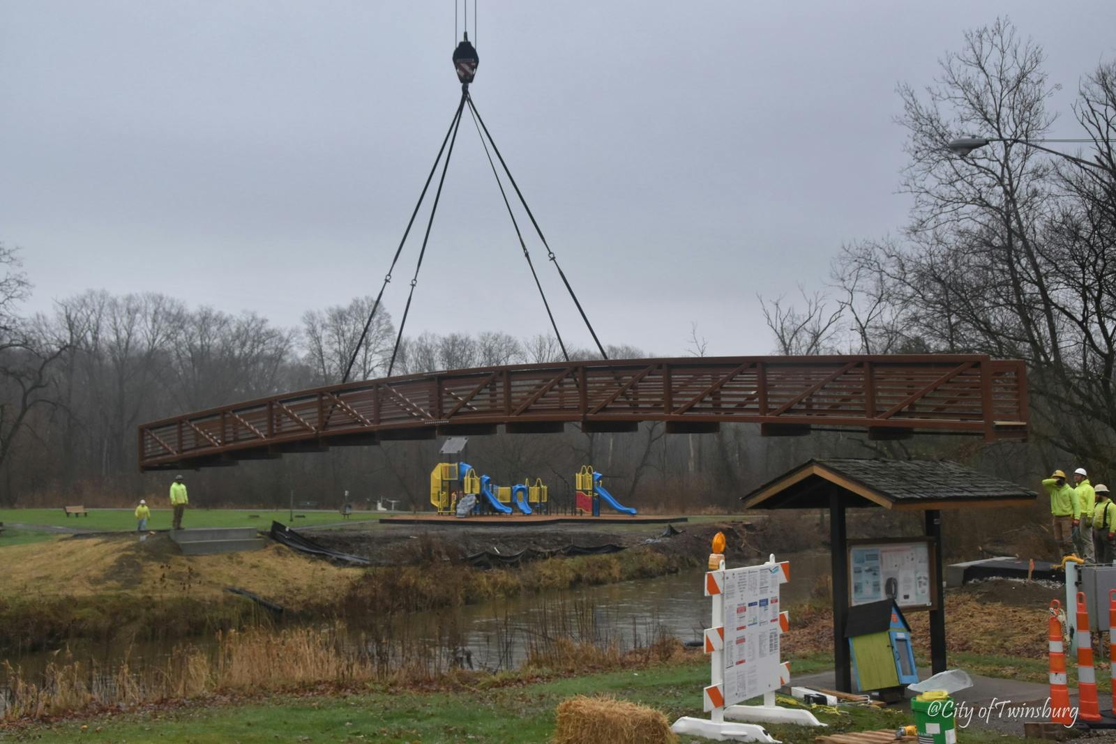 Pedestrian bridge at Idewood Park